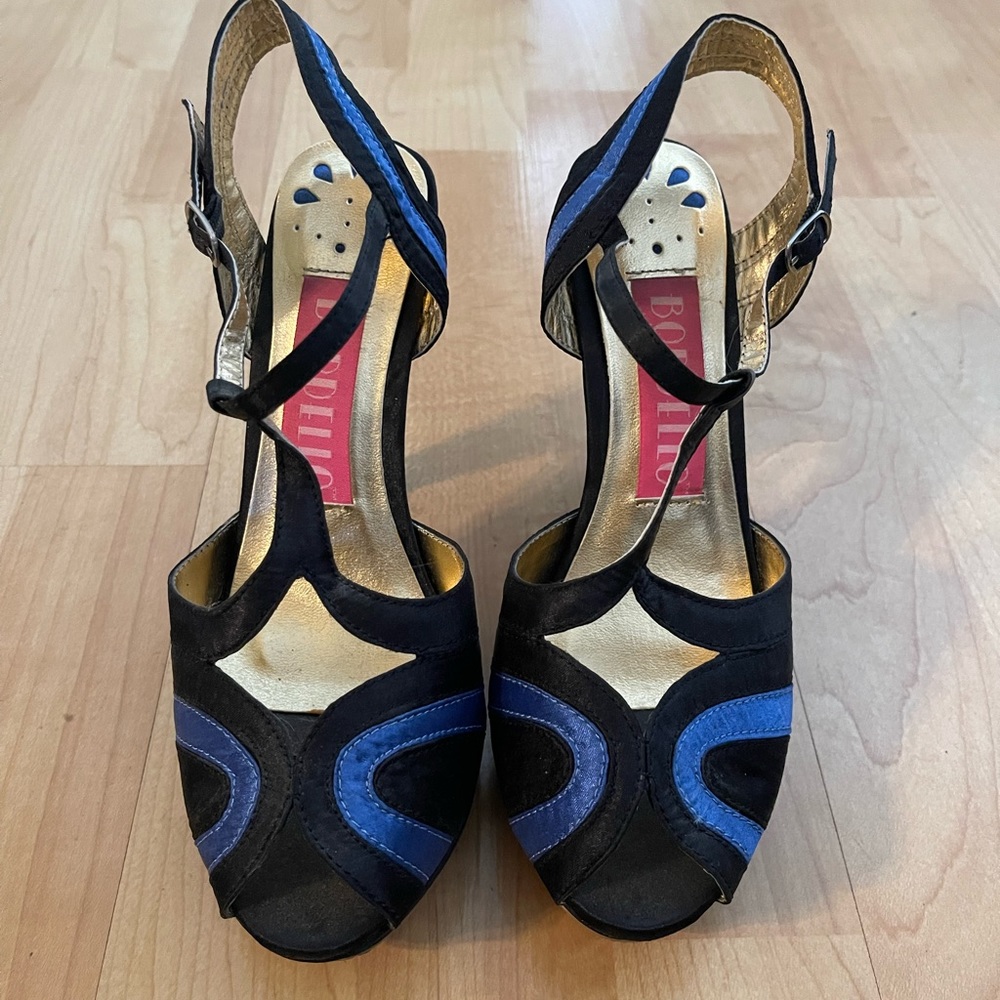 Bordello retro heels